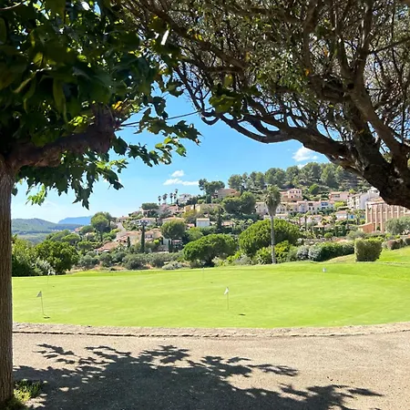 公寓 Le Hameau Piscine & Golf Domaine Prive 滨海圣西尔