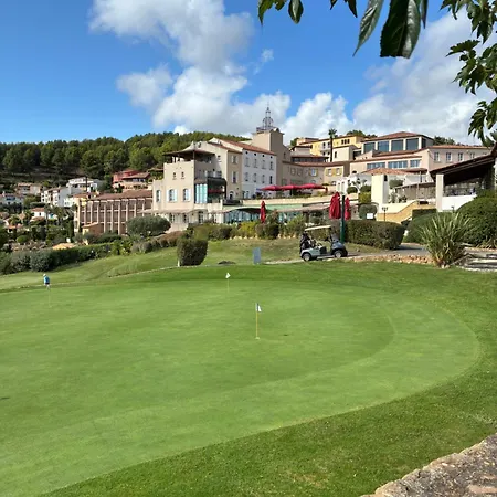 Le Hameau Piscine & Golf Domaine Prive