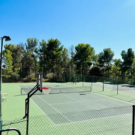 Le Hameau Piscine & Golf Domaine Prive Saint-Cyr-sur-Mer
